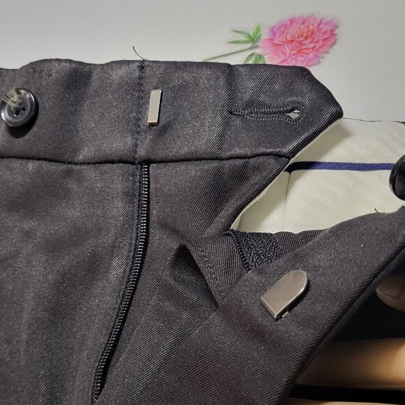 Paul Fredrick, Not Worn, Men's Black Shorts, Size 34x31, Pleated Front - Picture 6 of 8